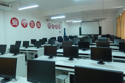 报读四川计算机学校计算机网络技术专业的就业方向解析 聚焦计算机系统集成与维护